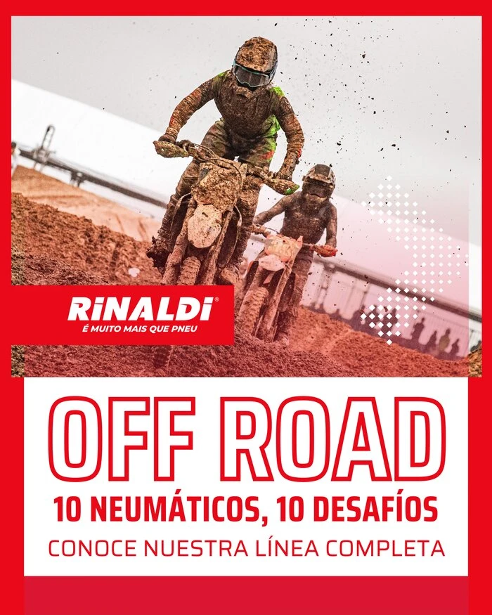 Motocicleta junto al mar